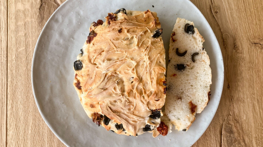 Focaccia aux tomates & olives